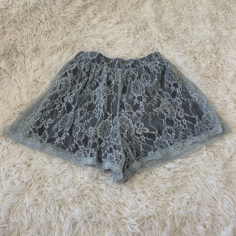 Abercrombie Flowy Lace Shorts